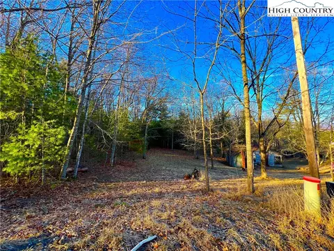 536 Burgess Rd, Jefferson, NC 28640
