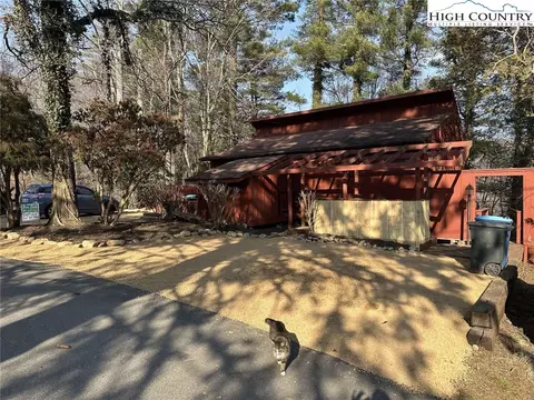 417 Grand Blvd, Boone, NC 28607 photo 3