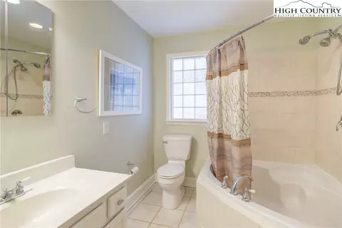 Bath - 355 Coleman Dr, Sparta, NC 28675 photo 1 of 3