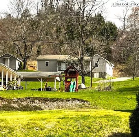 159 G St, Lansing, NC 28643 photo 30