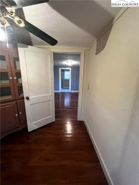 159 G St, Lansing, NC 28643 photo 14