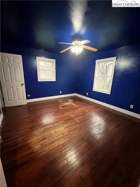 159 G St, Lansing, NC 28643 photo 18