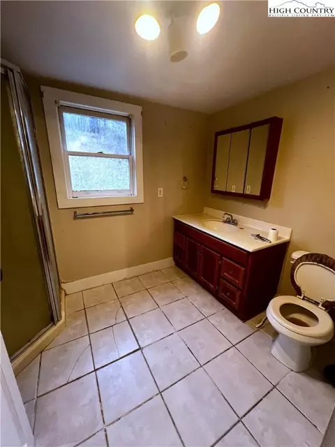 159 G St, Lansing, NC 28643 photo 15