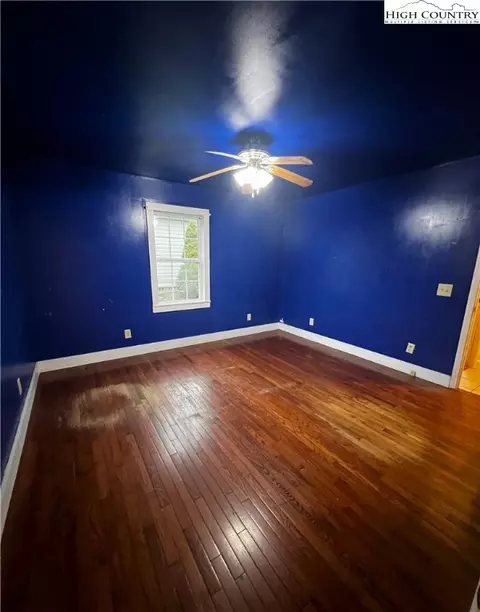 159 G St, Lansing, NC 28643 photo 19