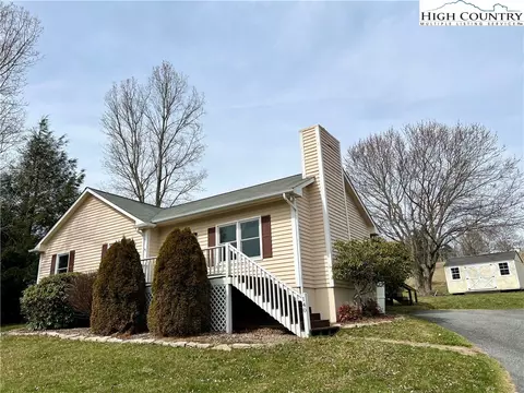140 Hazel St, Boone, NC 28607 photo 7