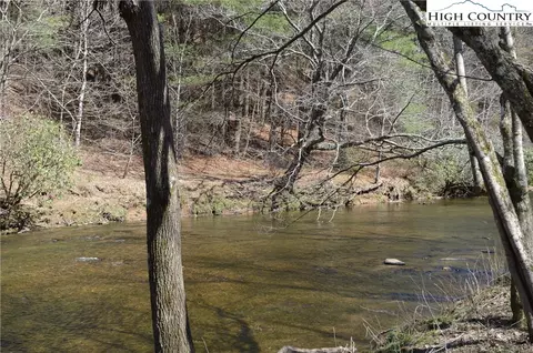 lot Apt 8 River Walk Dr, Sparta, NC 28675