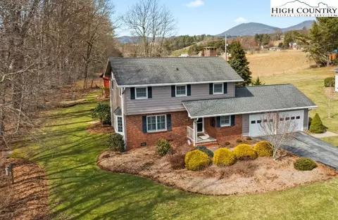 580 Cedar Ln, Boone, NC 28607