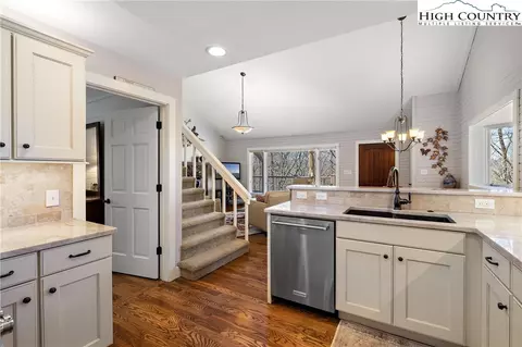 Kitchen - 298 Tree Top Rdg, Boone, NC 28607 photo 5 of 6