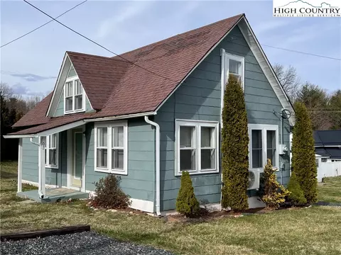 2 W 4th St, West Jefferson, NC 28694