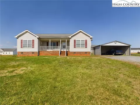 6052 Pointe West Ln, Vale, NC 28168