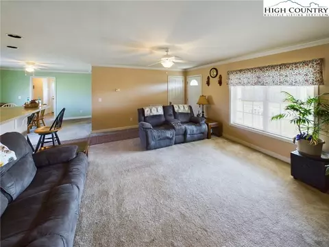 6052 Pointe West Ln, Vale, NC 28168 photo 4