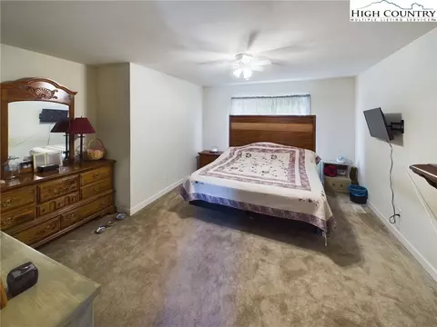 6052 Pointe West Ln, Vale, NC 28168 photo 13