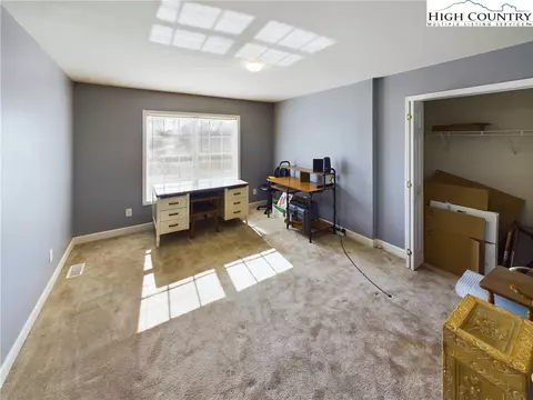 6052 Pointe West Ln, Vale, NC 28168 photo 9