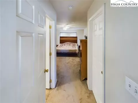 6052 Pointe West Ln, Vale, NC 28168 photo 12