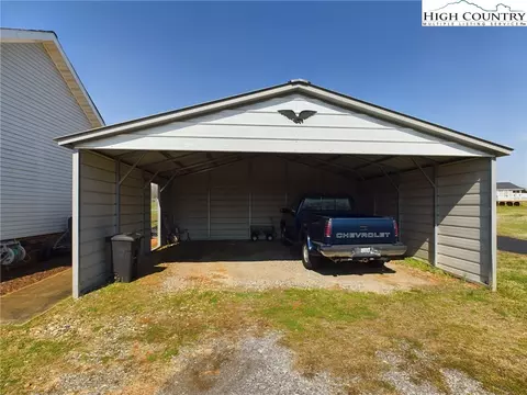 6052 Pointe West Ln, Vale, NC 28168 photo 2