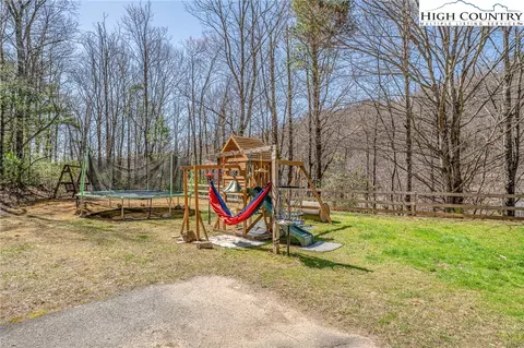 View/Area - 1259 Stony Fork Rd, Deep Gap, NC 28618 photo 2 of 8