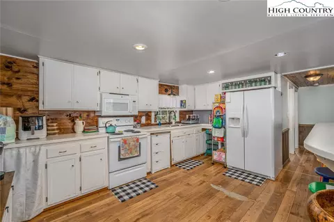 Kitchen - 1259 Stony Fork Rd, Deep Gap, NC 28618 photo 2 of 4