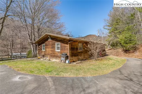 Exterior - 1259 Stony Fork Rd, Deep Gap, NC 28618 photo 3 of 13