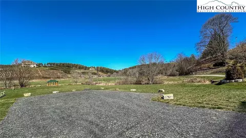 28 Green Meadows Dr, Todd, NC 28684 photo 7