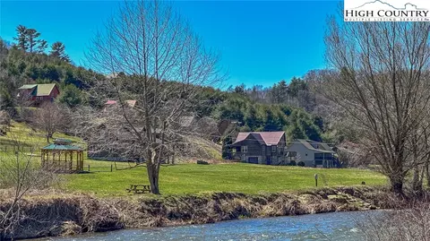 28 Green Meadows Dr, Todd, NC 28684 photo 5