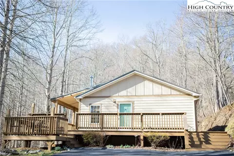 725 Joe Shoemaker Rd, Vilas, NC 28692