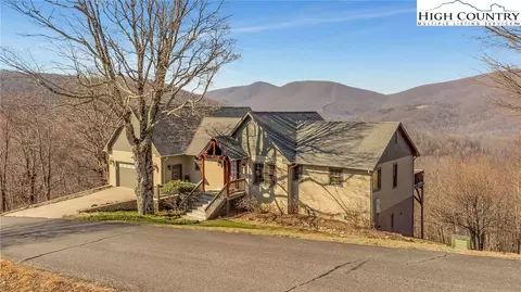 421 Lauren Ln, West Jefferson, NC 28694