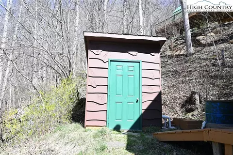 2701 Threetop Rd, Creston, NC 28615 photo 8