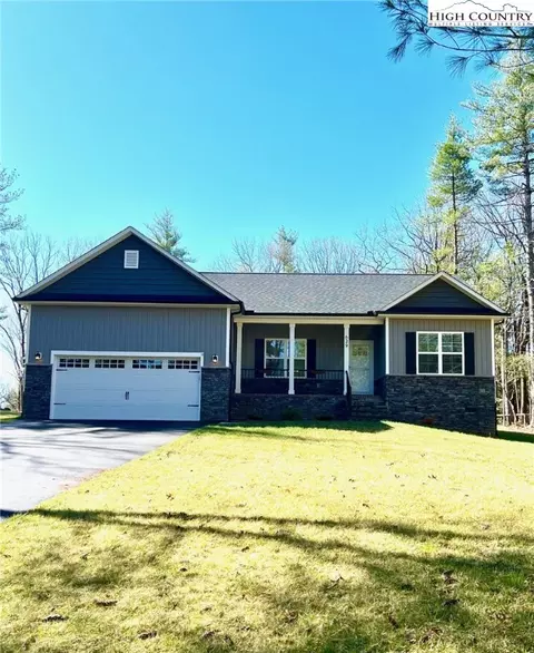 629 Turnberry Dr, Roaring Gap, NC 28668