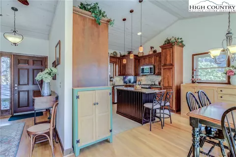 1253 Ridge Rd, Roaring Gap, NC 28668 photo 30