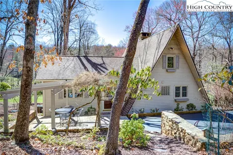1253 Ridge Rd, Roaring Gap, NC 28668 photo 2