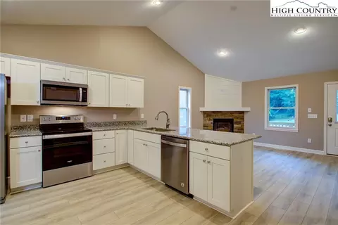 Kitchen - 166 Ava Way #97, Boone, NC 28607 photo 4 of 5