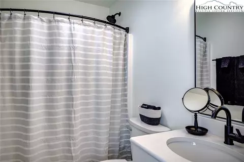 Bath - 166 Ava Way #97, Boone, NC 28607 photo 2 of 7