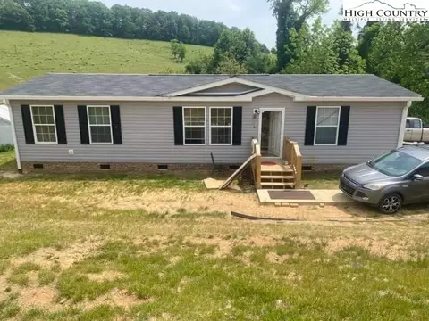 2015 Crab Creek Rd, Ennice, NC 28623