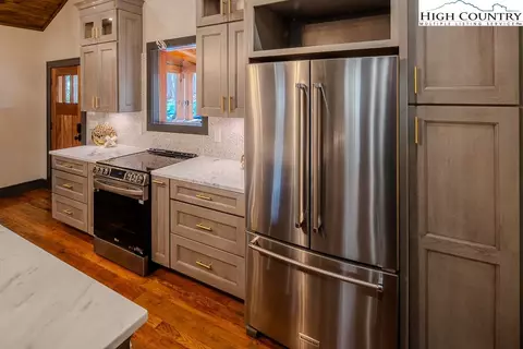 Kitchen - 205 Upper Grouse Ridge Rd, Beech Mountain, NC 28604 photo 5 of 5