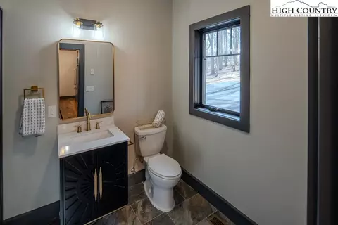 Bath - 205 Upper Grouse Ridge Rd, Beech Mountain, NC 28604 photo 8 of 8