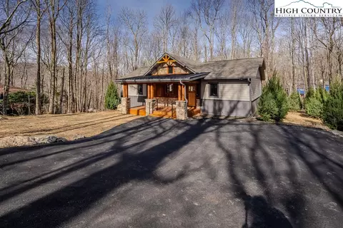 Exterior - 205 Upper Grouse Ridge Rd, Beech Mountain, NC 28604 photo 2 of 14
