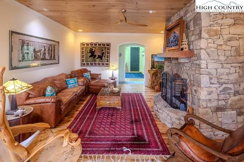 Living - 909 Daisy Ridge Rd, Banner Elk, NC 28604 photo 1 of 3