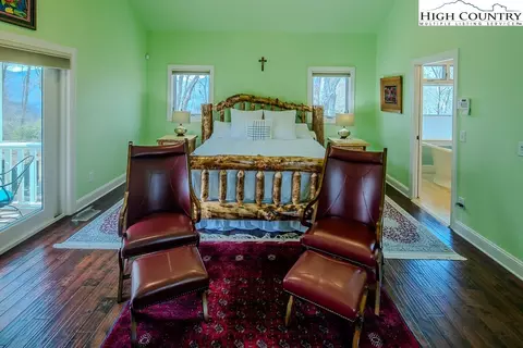 Bedroom - 909 Daisy Ridge Rd, Banner Elk, NC 28604 photo 6 of 6