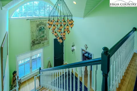 Entry Way - 909 Daisy Ridge Rd, Banner Elk, NC 28604 photo 2 of 3