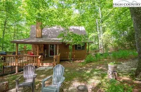 750 Lake Vw, Fleetwood, NC 28626