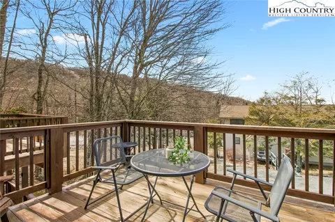 101 Hornbeam Rd #1B, Beech Mountain, NC 28604