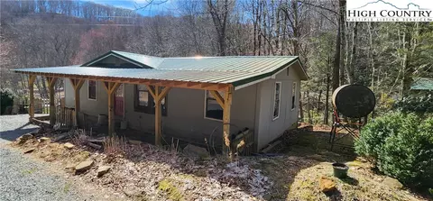 3395 Howards Creek Rd, Boone, NC 28607