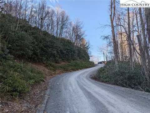 280 Poplar Dr, Beech Mountain, NC 28604 photo 4