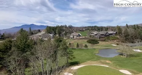 150 Village Dr #4 B, Blowing Rock, NC 28605