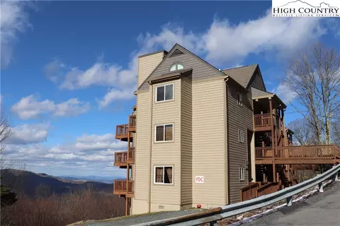 111 Sugar Ski Dr #11-803, Sugar Mountain, NC 28604