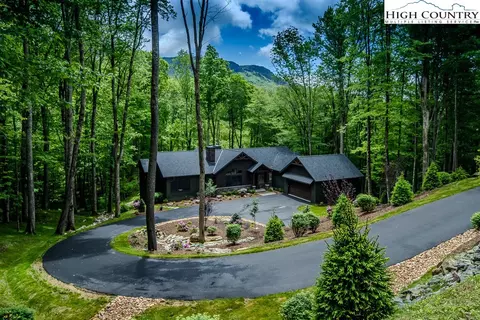 1135 Vista Way, Linville, NC 28646