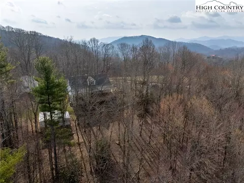 View/Area - 3036 Little Windfall Rd, Lansing, NC 28643 photo 3 of 5