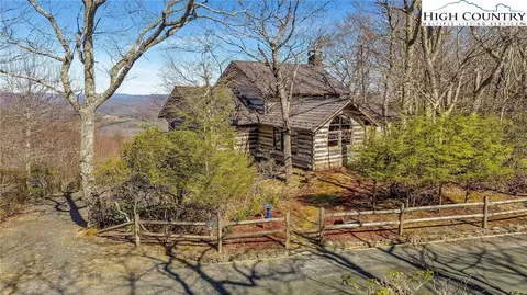 1851 Homestead Rd, Todd, NC 28684