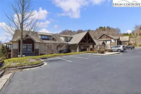 162 Wapiti Way # -F, Banner Elk, NC 28604