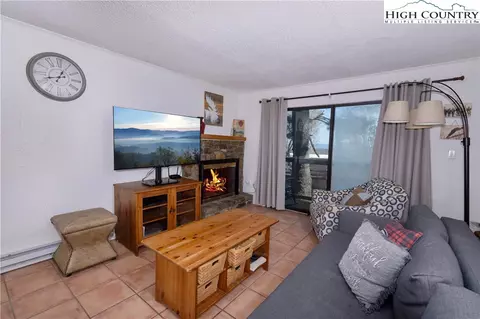 103 Mid Holiday Lane Ln #115 D, Beech Mountain, NC 28604